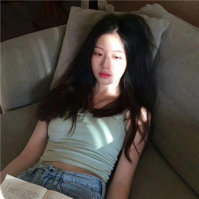 科莫多海报